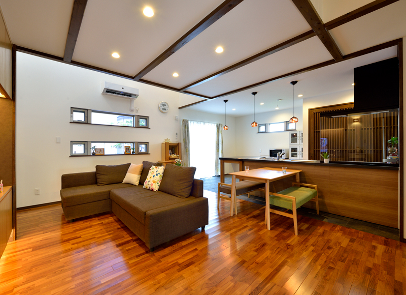 最適化された動線で快適に
魅力あふれる和モダンの家