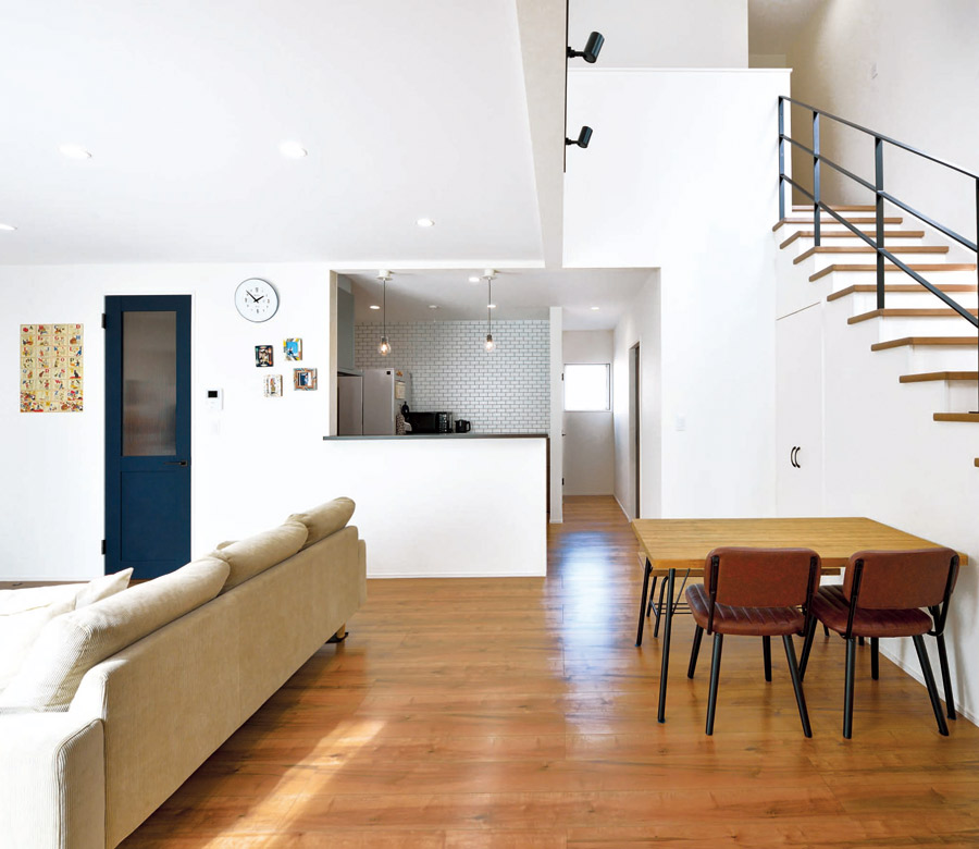 くつろぎの時間が映える
自分仕様の木の家