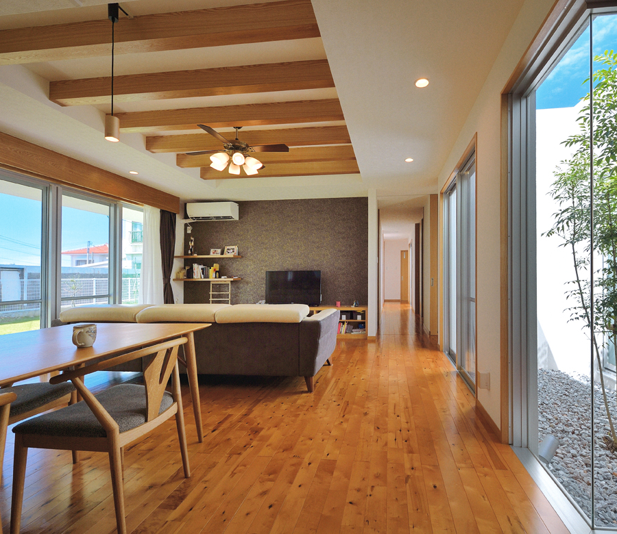 心地よさが五感に響く
音楽スタジオがある家