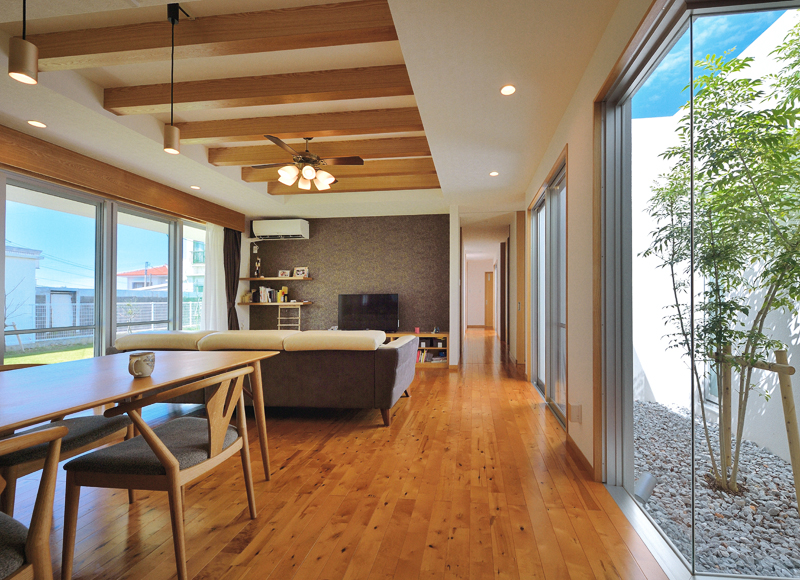 心地よさが五感に響く
音楽スタジオがある家