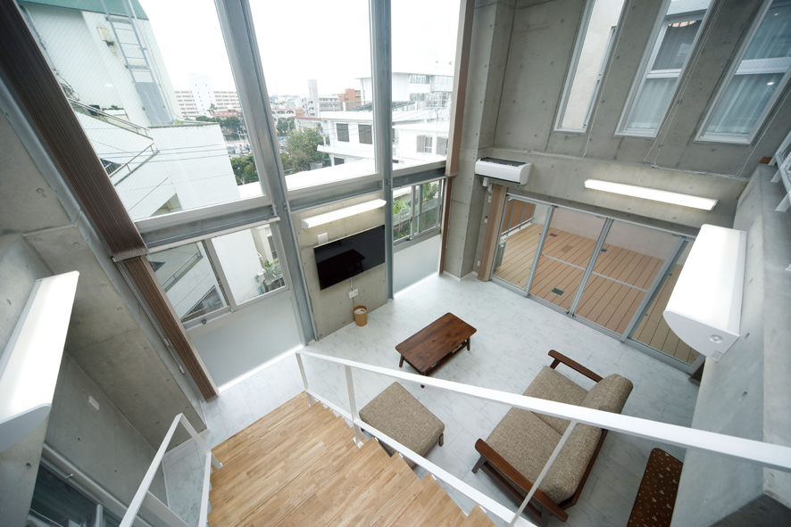 住まい方の変化にも対応 吹き抜けのリビングと中庭でつながる家 Rc造 こんな家に住みたい 住宅情報紙 週刊かふう 新報リビングニュース かふうweb