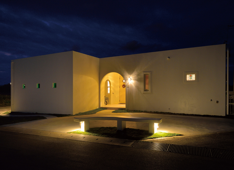 公私を明確にゾーニング
家族がゆったりくつろげる　リゾート風な家