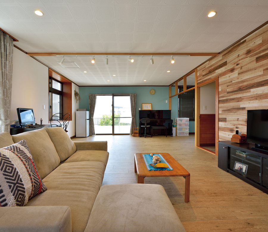 3Dで空間イメージを具現化した
彩り豊かな二世帯住宅