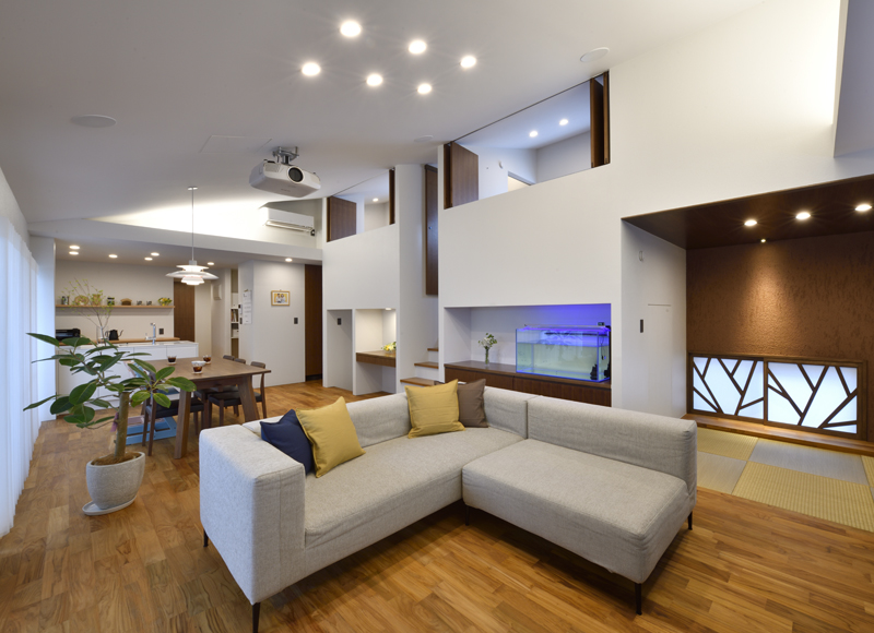 「蔵」（※）が生むゆとりの時空間が
家族をやさしく包む家
