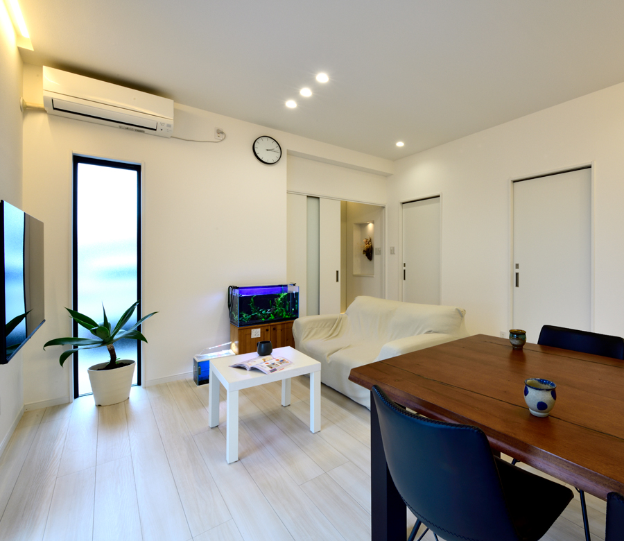 快適な団らん空間を濃縮した
経年成長するRC造住宅












