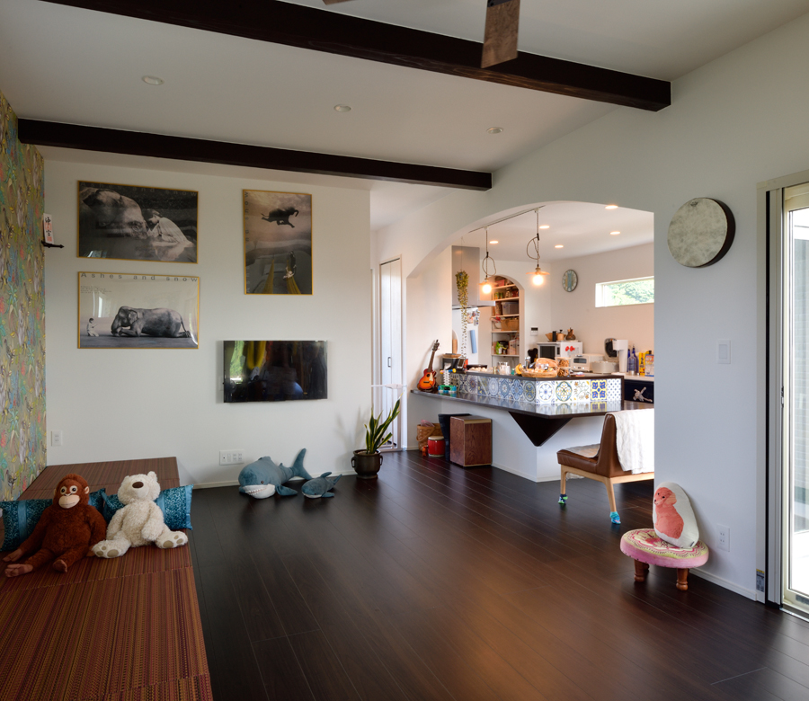 やりたいこと全部バランスよく。
海を感じる２階リビングの家












