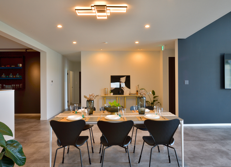 おおらかで上質なリゾートハウスに
マイホームの理想を体感する













