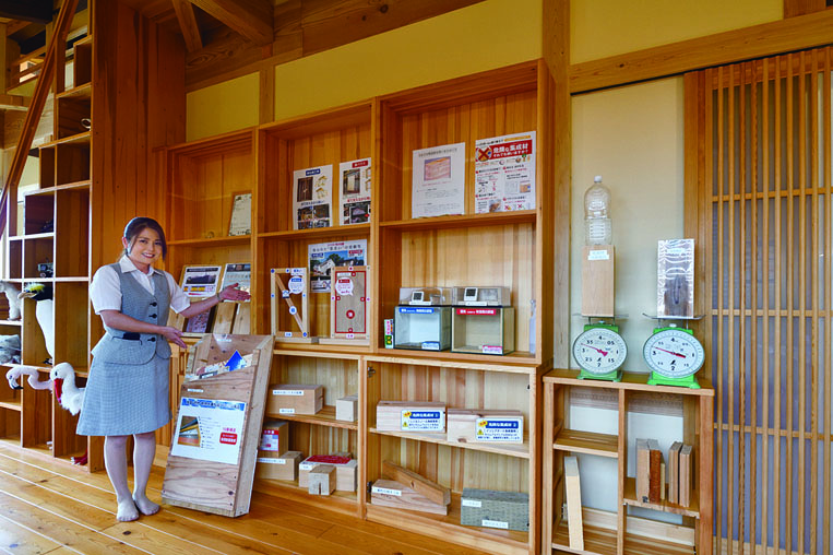 夢ハウス 沖縄店　自由設計天然無垢材の家