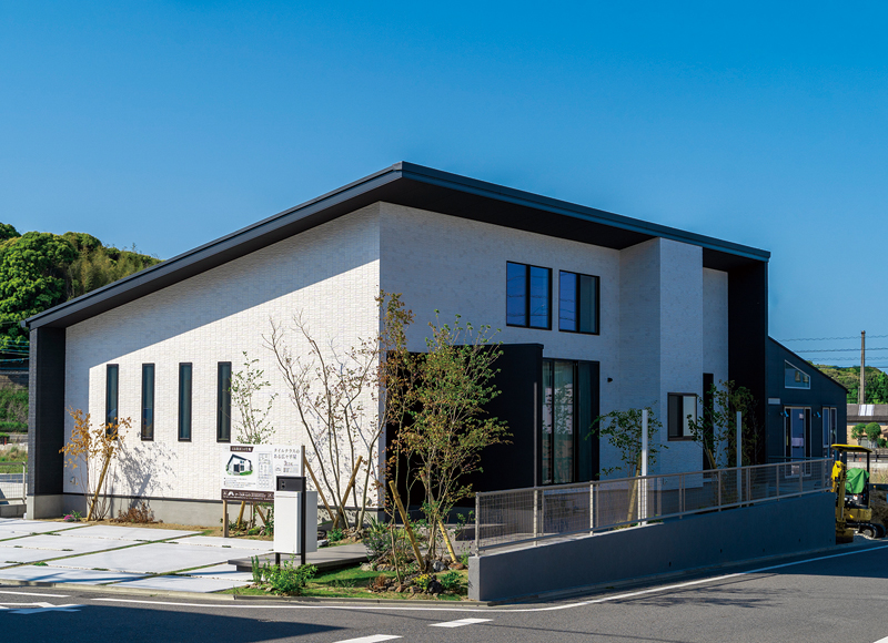 家族を１００年守る
「強くて、快適で、ちょっとカッコいい家」


















