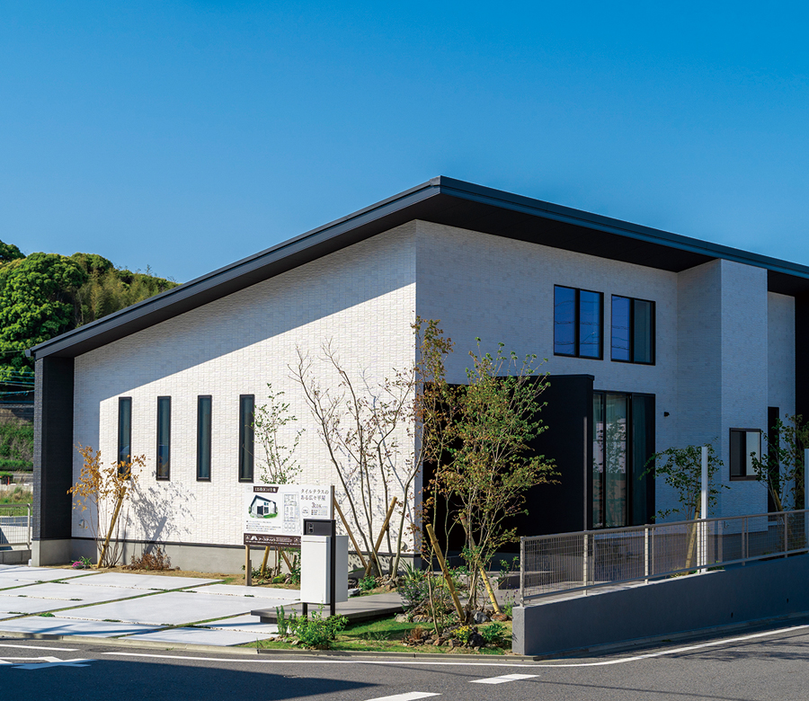 家族を１００年守る
「強くて、快適で、ちょっとカッコいい家」


















