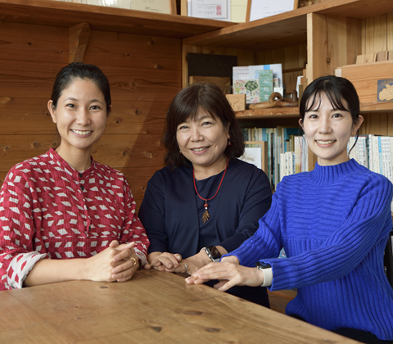蒸暑地仕様でいつでも快適。世代を超えて愛される木の家