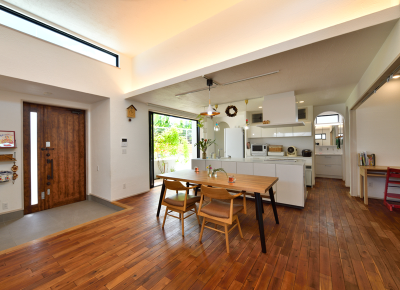 内部に大きな開放感、
ライフスタイルに寄り添う
アレンジ可能な１LDK

















