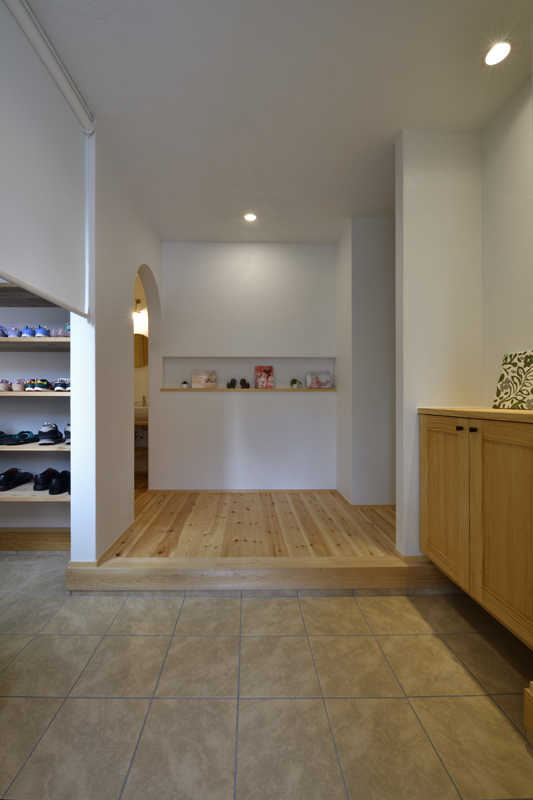 玄関ホールは歓待の場 「もてなし」の心をデザインする