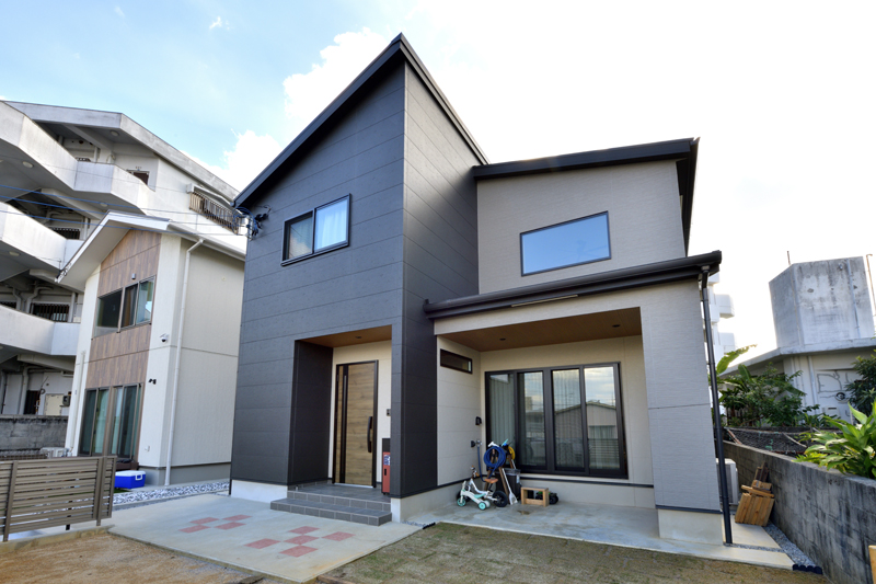 嗜好に対応できるベースを整えて 住まい手が進化させる家